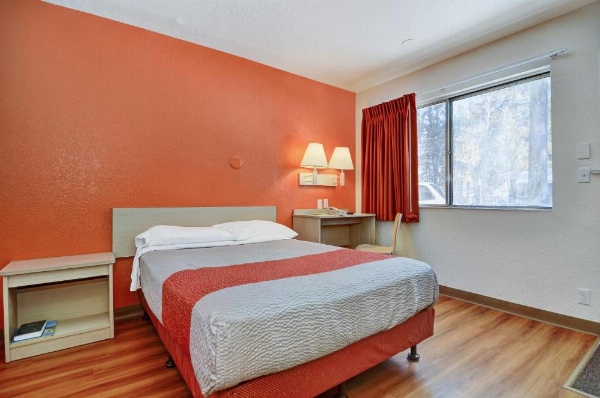 Motel 6 Big Bear image 26